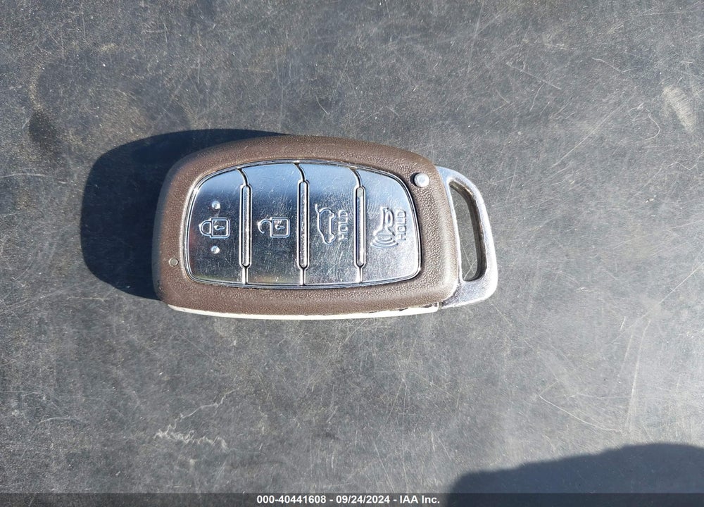 2016 HYUNDAI TUCSON LIMITED VIN: KM8J33A27GU250198