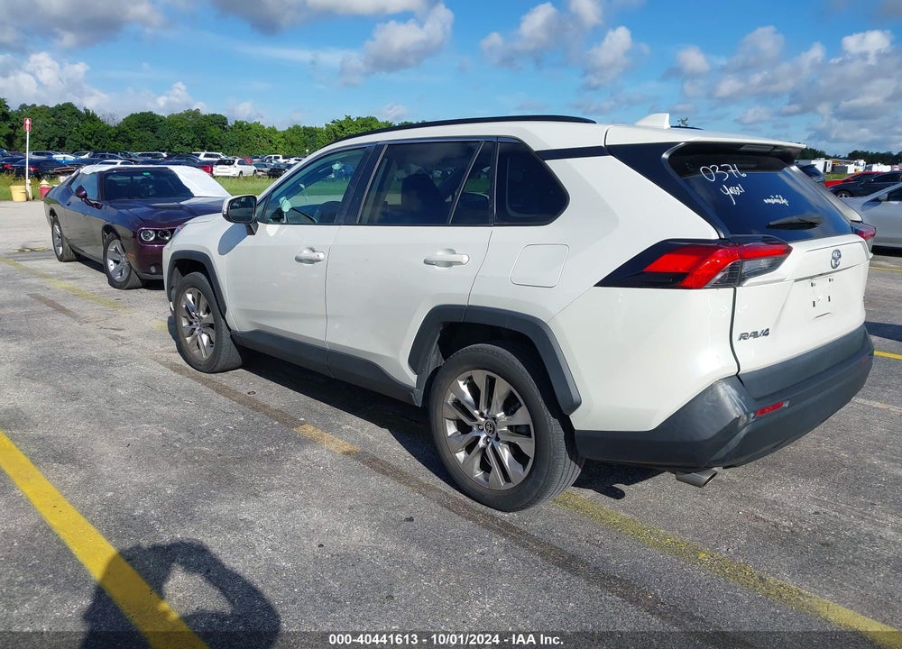 2021 TOYOTA RAV4 XLE PREMIUM VIN: 2T3C1RFV7MW138010