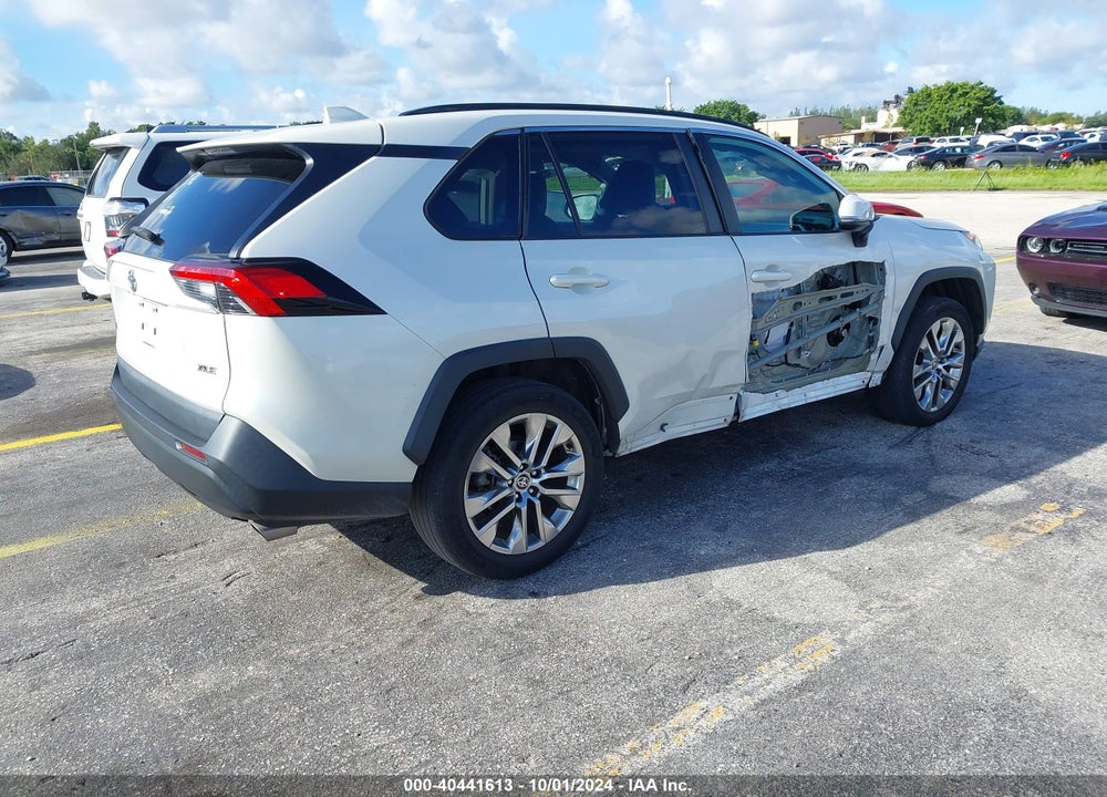 2021 TOYOTA RAV4 XLE PREMIUM VIN: 2T3C1RFV7MW138010