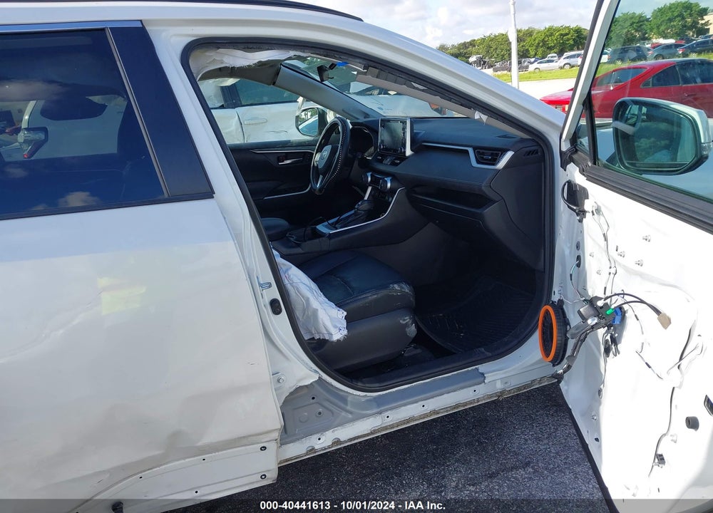 2021 TOYOTA RAV4 XLE PREMIUM VIN: 2T3C1RFV7MW138010