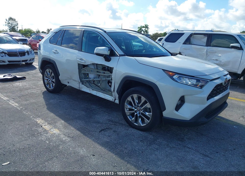 2021 TOYOTA RAV4 XLE PREMIUM VIN: 2T3C1RFV7MW138010