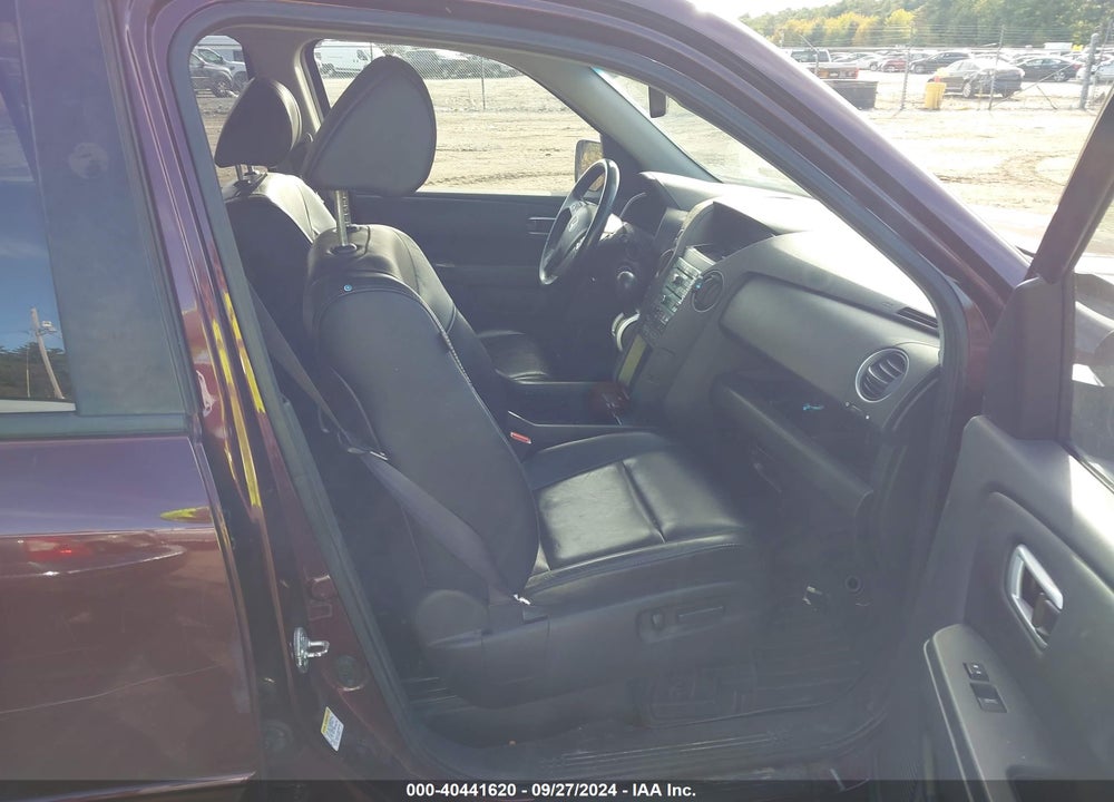2009 HONDA PILOT EX-L VIN: 5FNYF486X9B024791