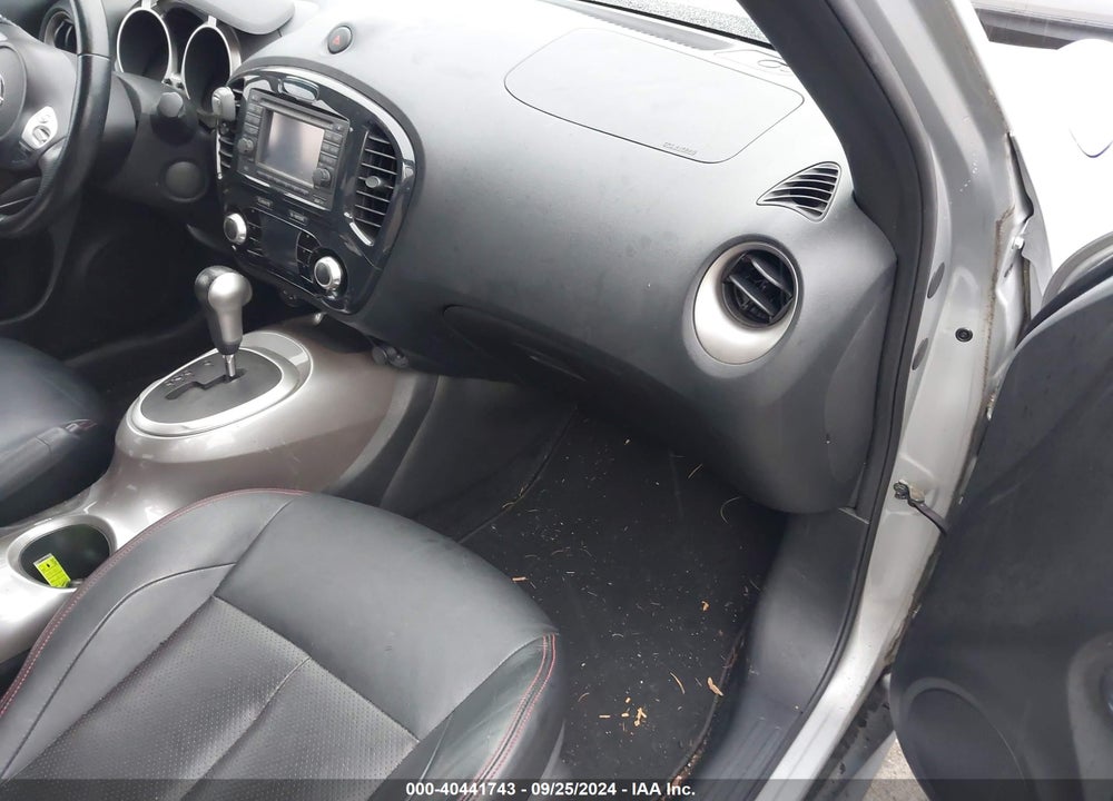 2011 NISSAN JUKE SL VIN: JN8AF5MV9BT011851