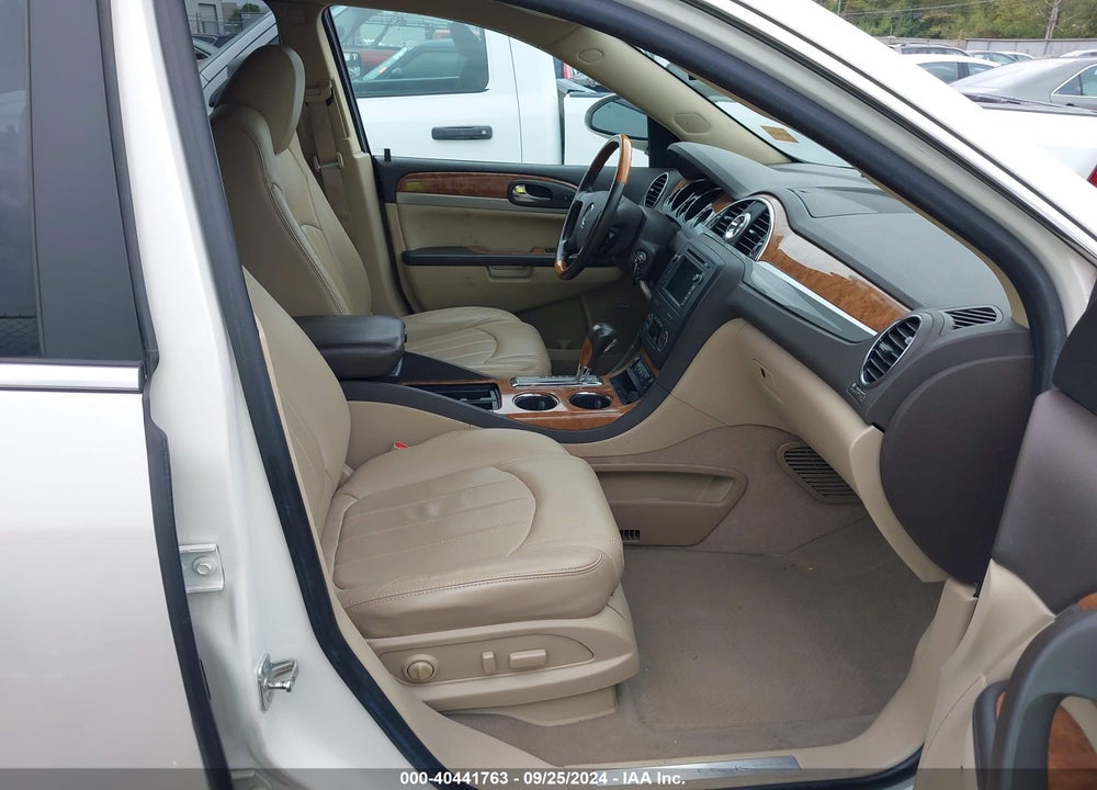 2011 BUICK ENCLAVE 2XL VIN: 5GAKRCED7BJ274385
