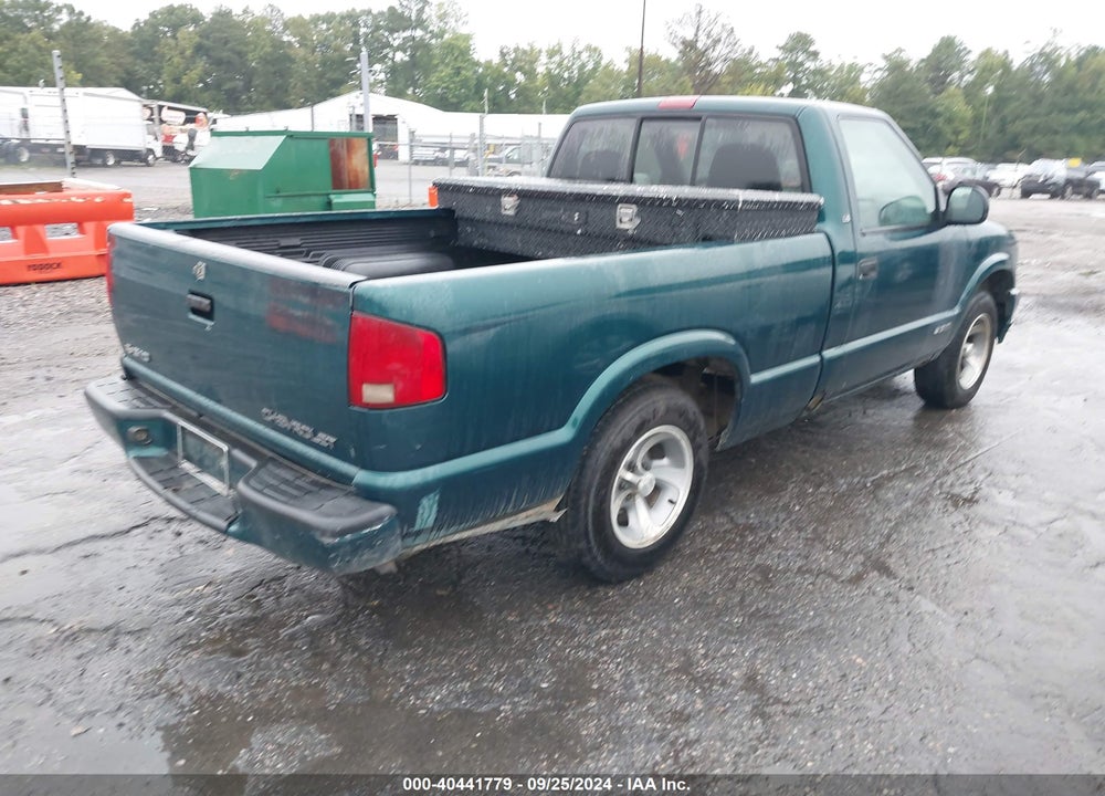 1998 CHEVROLET S-10 LS FLEETSIDE VIN: 1GCCS1442WK219324