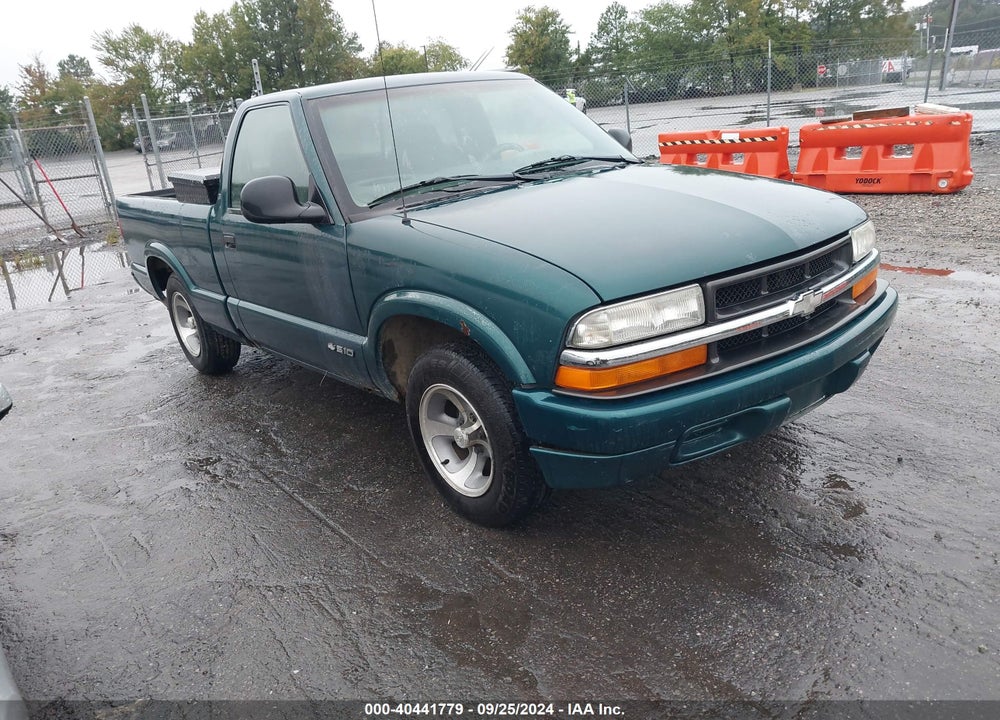 1998 CHEVROLET S-10 LS FLEETSIDE VIN: 1GCCS1442WK219324