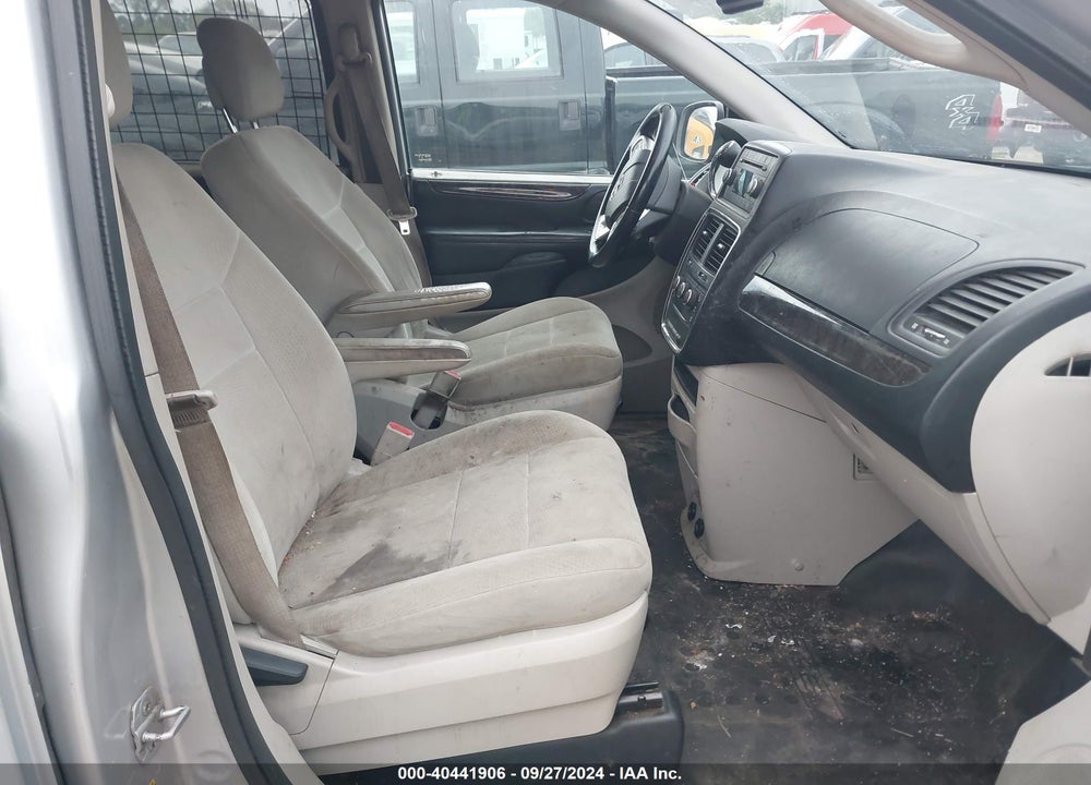 2011 DODGE GRAND CARAVAN C/V VIN: 2D4JN1AG0BR624366