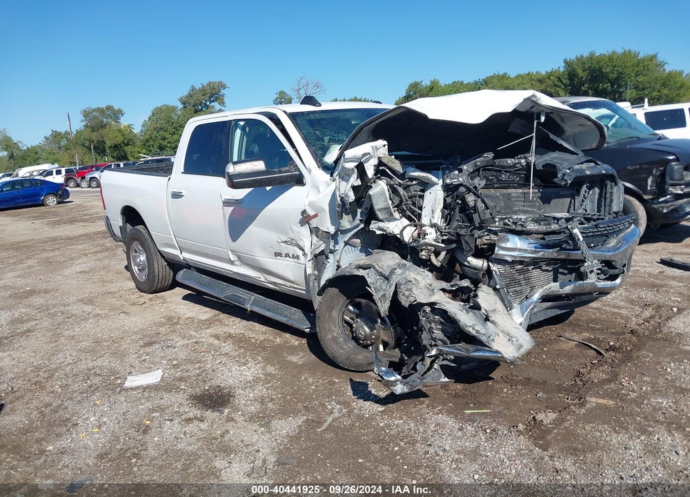 2019 RAM 2500 BIG HORN 4X4 6'4 BOX VIN: 3C6UR5DL3KG605581