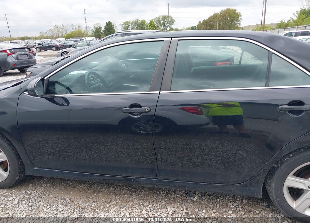 2014 TOYOTA CAMRY SE VIN: 4T1BF1FK4EU308077
