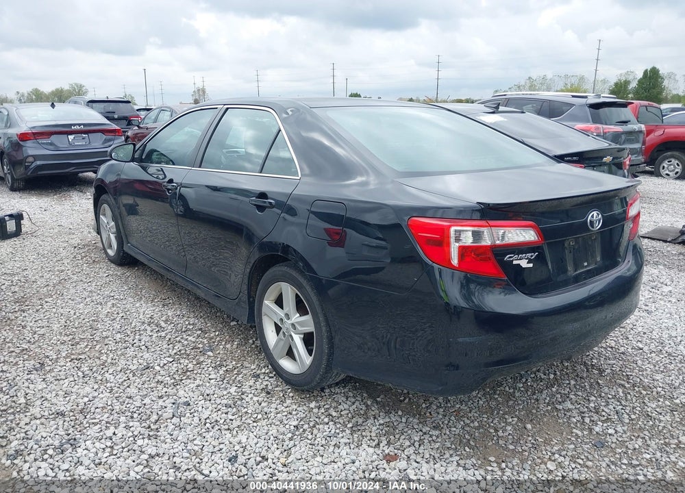 2014 TOYOTA CAMRY SE VIN: 4T1BF1FK4EU308077