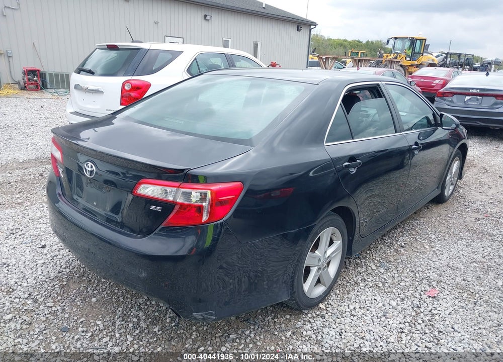 2014 TOYOTA CAMRY SE VIN: 4T1BF1FK4EU308077
