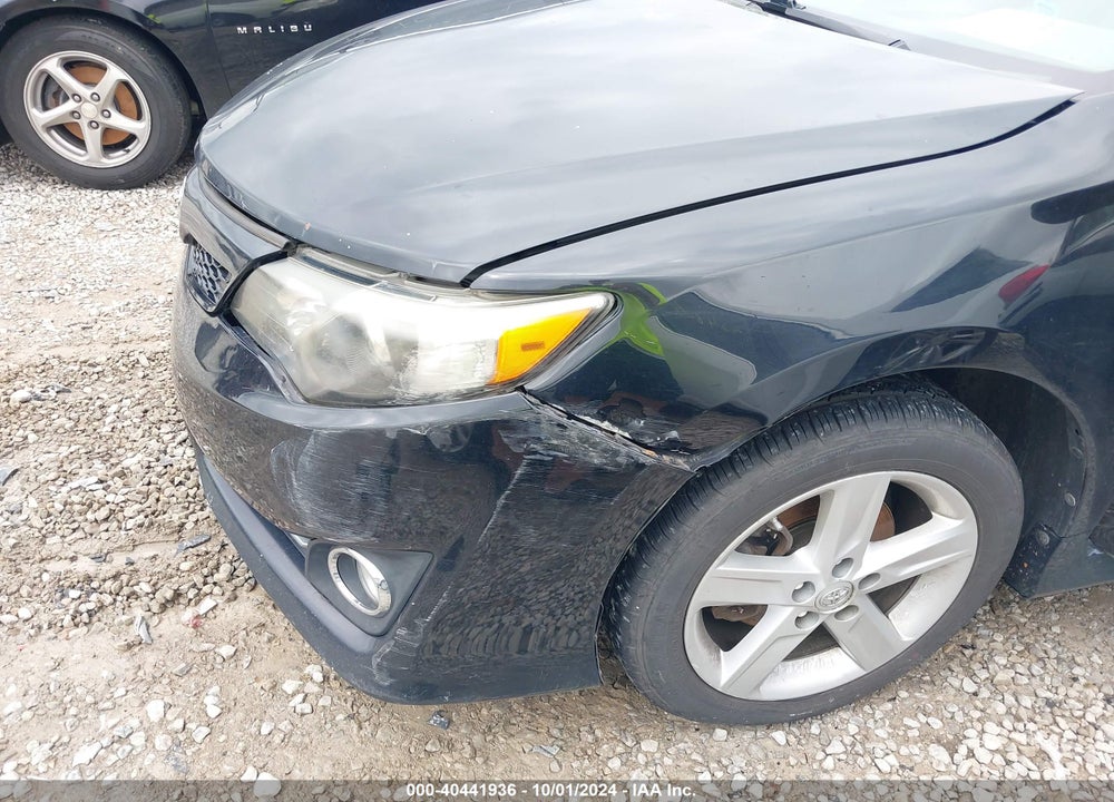 2014 TOYOTA CAMRY SE VIN: 4T1BF1FK4EU308077