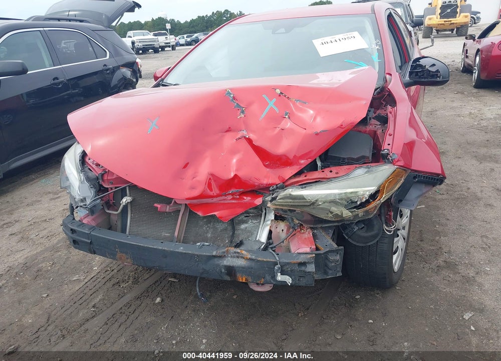 2017 TOYOTA COROLLA LE VIN: 5YFBURHE3HP625642