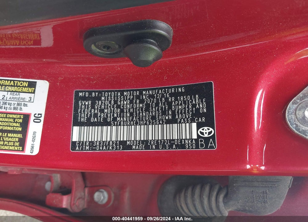 2017 TOYOTA COROLLA LE VIN: 5YFBURHE3HP625642