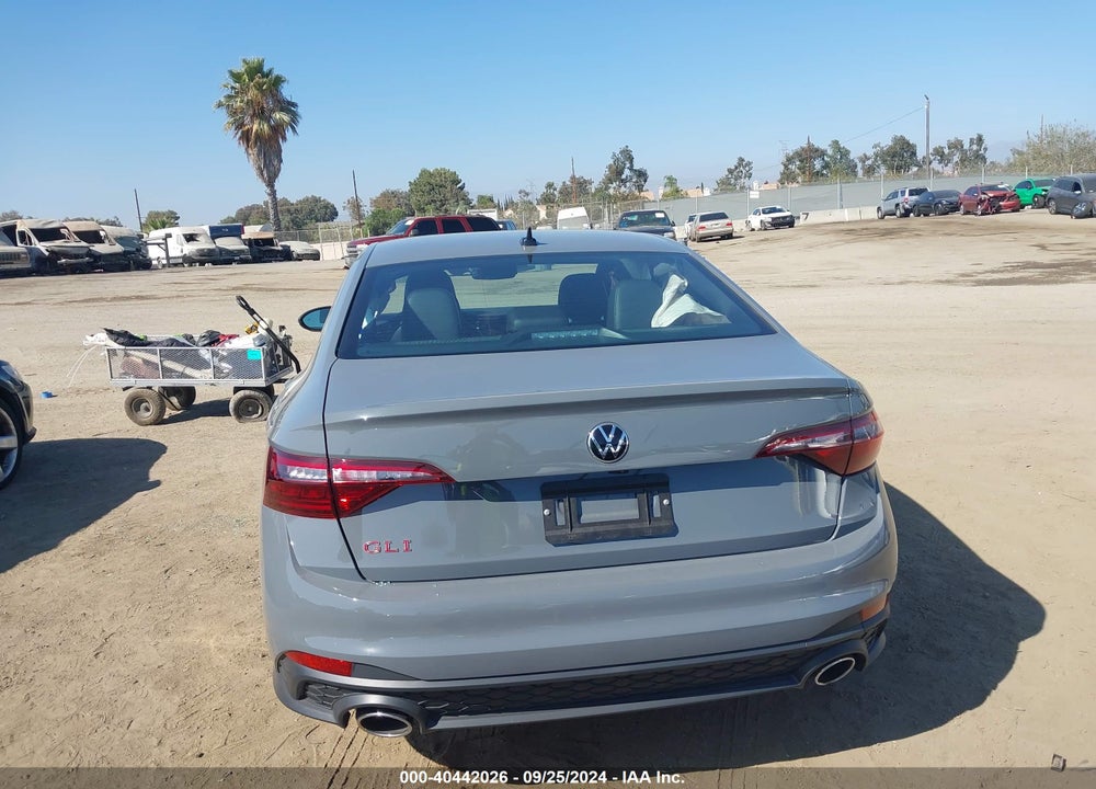 2024 VOLKSWAGEN JETTA GLI 2.0T AUTOBAHN VIN: 3VW1T7BUXRM064414
