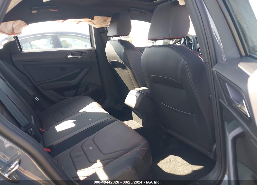 2024 VOLKSWAGEN JETTA GLI 2.0T AUTOBAHN VIN: 3VW1T7BUXRM064414