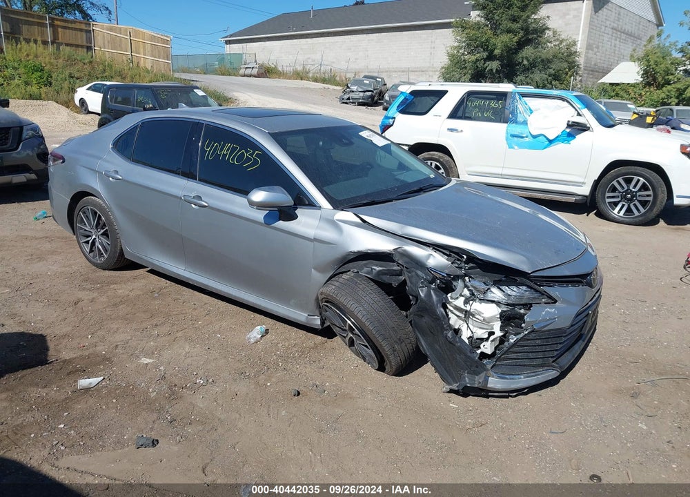 2021 TOYOTA CAMRY XLE AWD VIN: 4T1F11BKXMU040849