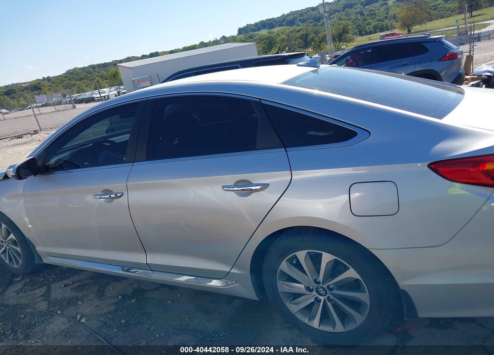 2015 HYUNDAI SONATA SPORT VIN: 5NPE34AF2FH069596
