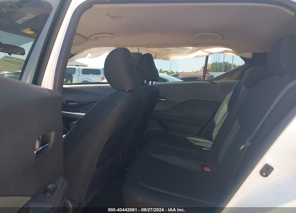 2018 NISSAN KICKS SV VIN: 3N1CP5CU8JL530406
