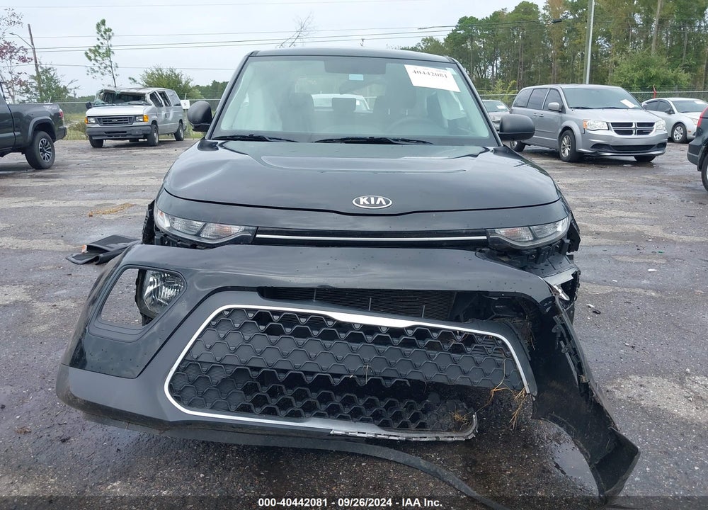 2020 KIA SOUL LX VIN: KNDJ22AU1L7090637