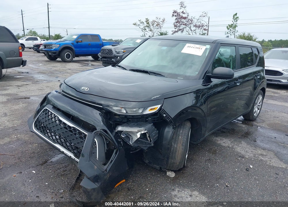 2020 KIA SOUL LX VIN: KNDJ22AU1L7090637