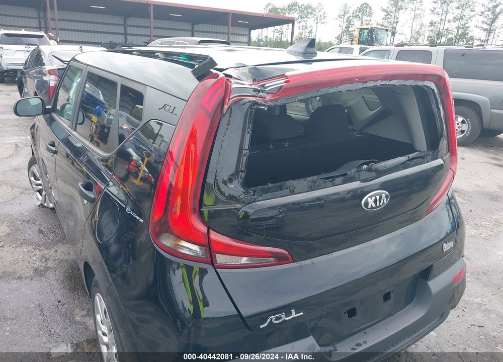 2020 KIA SOUL LX VIN: KNDJ22AU1L7090637