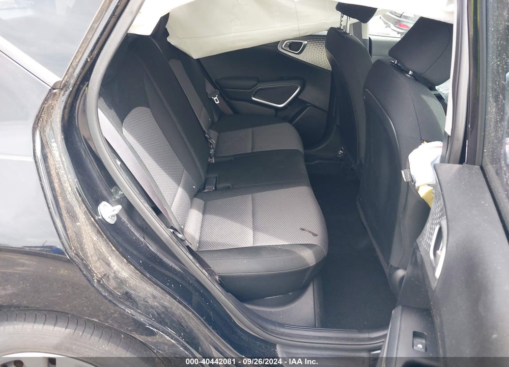 2020 KIA SOUL LX VIN: KNDJ22AU1L7090637