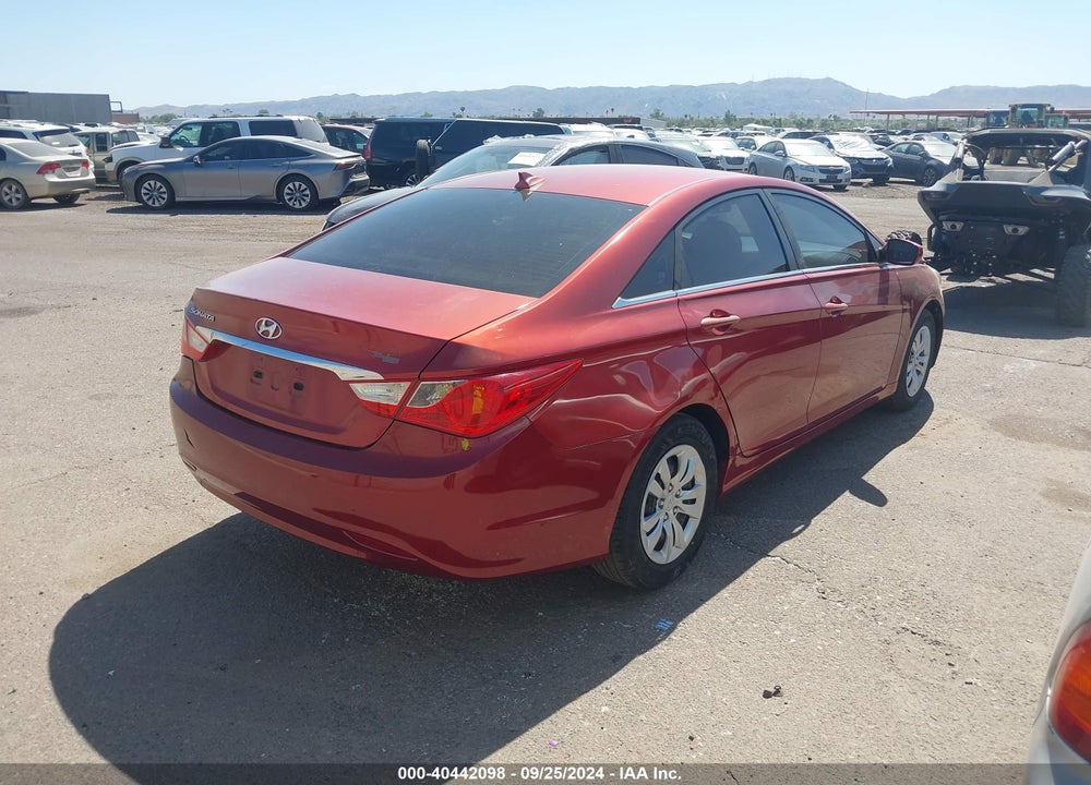 2013 HYUNDAI SONATA GLS VIN: 5NPEB4AC1DH568069