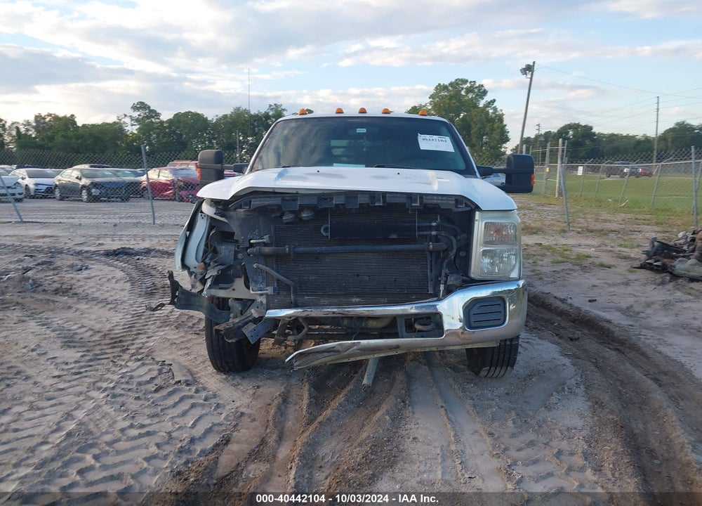 2013 FORD F-350 CHASSIS XL VIN: 1FD8W3HT3DEB25998