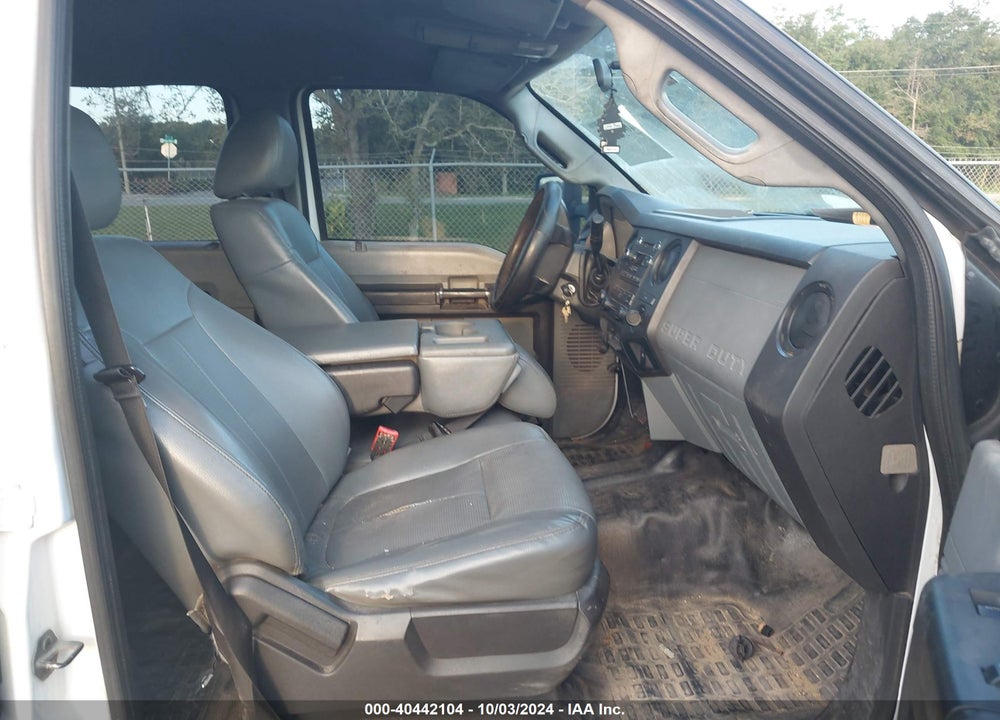2013 FORD F-350 CHASSIS XL VIN: 1FD8W3HT3DEB25998