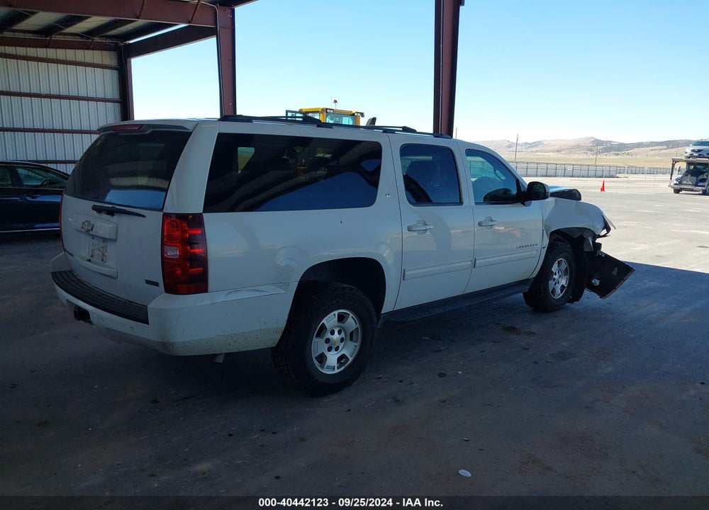 2011 CHEVROLET SUBURBAN 1500 LT1 VIN: 1GNSKJE3XBR192562
