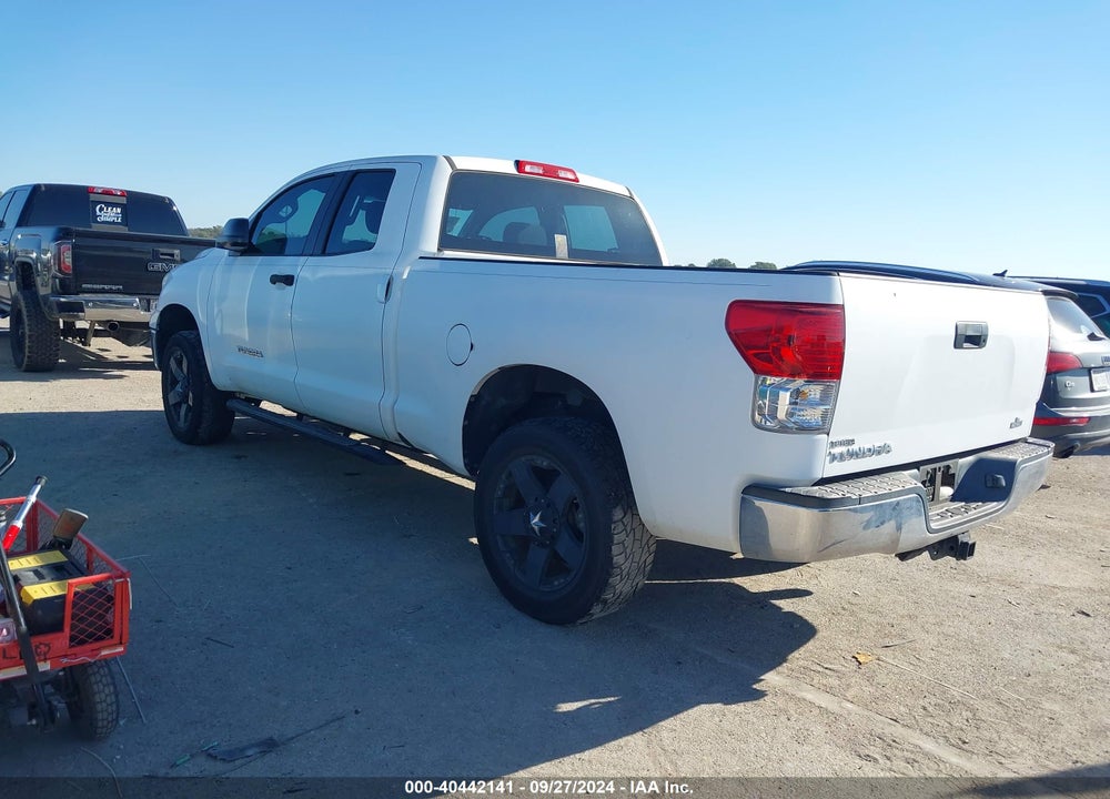 2011 TOYOTA TUNDRA GRADE 4.6L V8 VIN: 5TFRM5F10BX033390