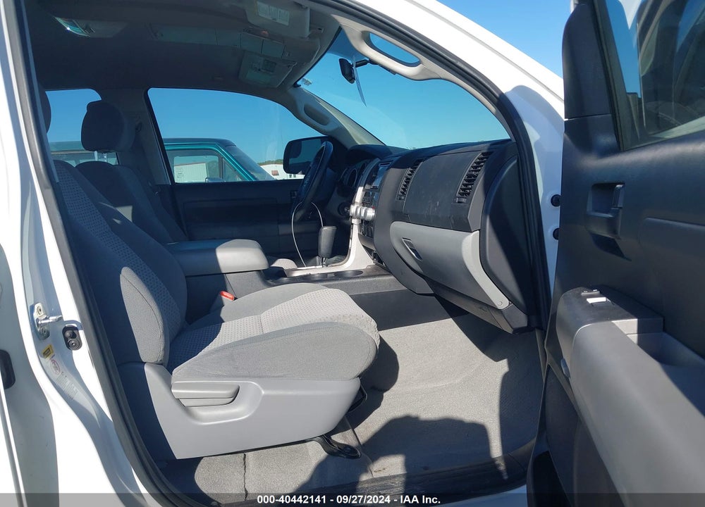 2011 TOYOTA TUNDRA GRADE 4.6L V8 VIN: 5TFRM5F10BX033390