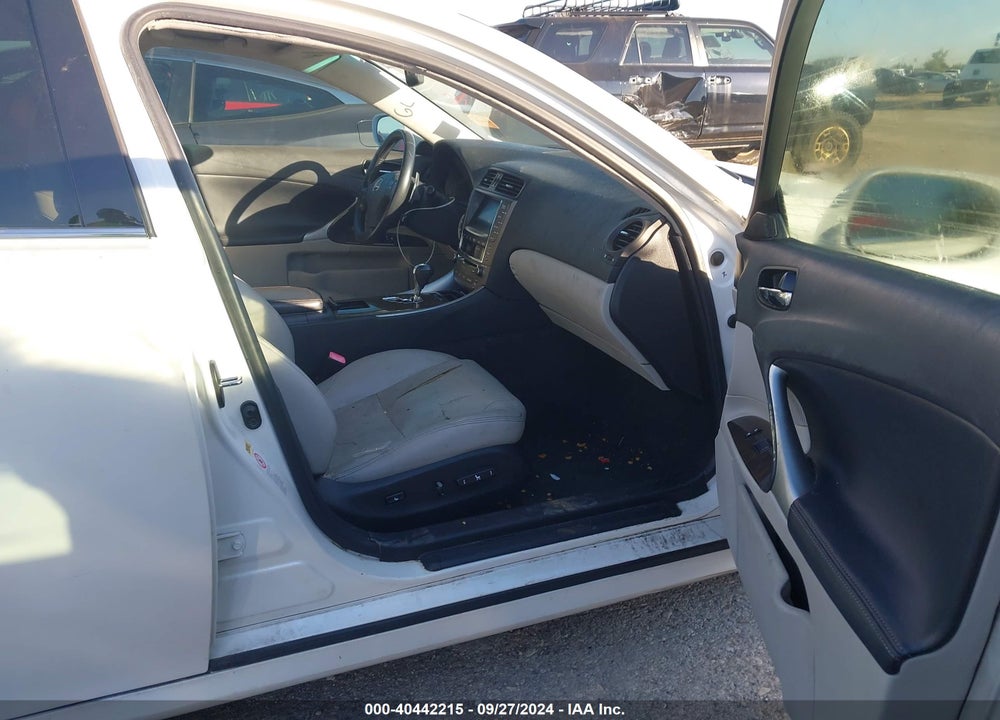 2010 LEXUS IS 250 VIN: JTHBF5C28A5128930
