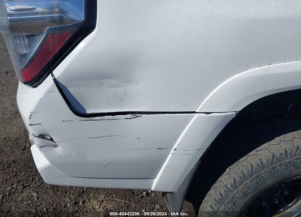 2016 TOYOTA 4RUNNER SR5 VIN: JTEBU5JR2G5305564
