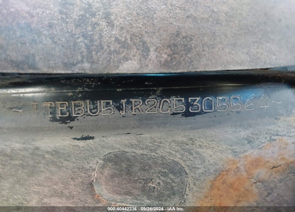 2016 TOYOTA 4RUNNER SR5 VIN: JTEBU5JR2G5305564