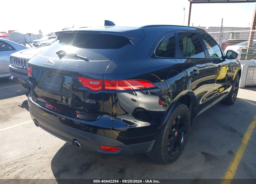 2018 JAGUAR F-PACE 30T PREMIUM VIN: SADCJ2GX3JA285351