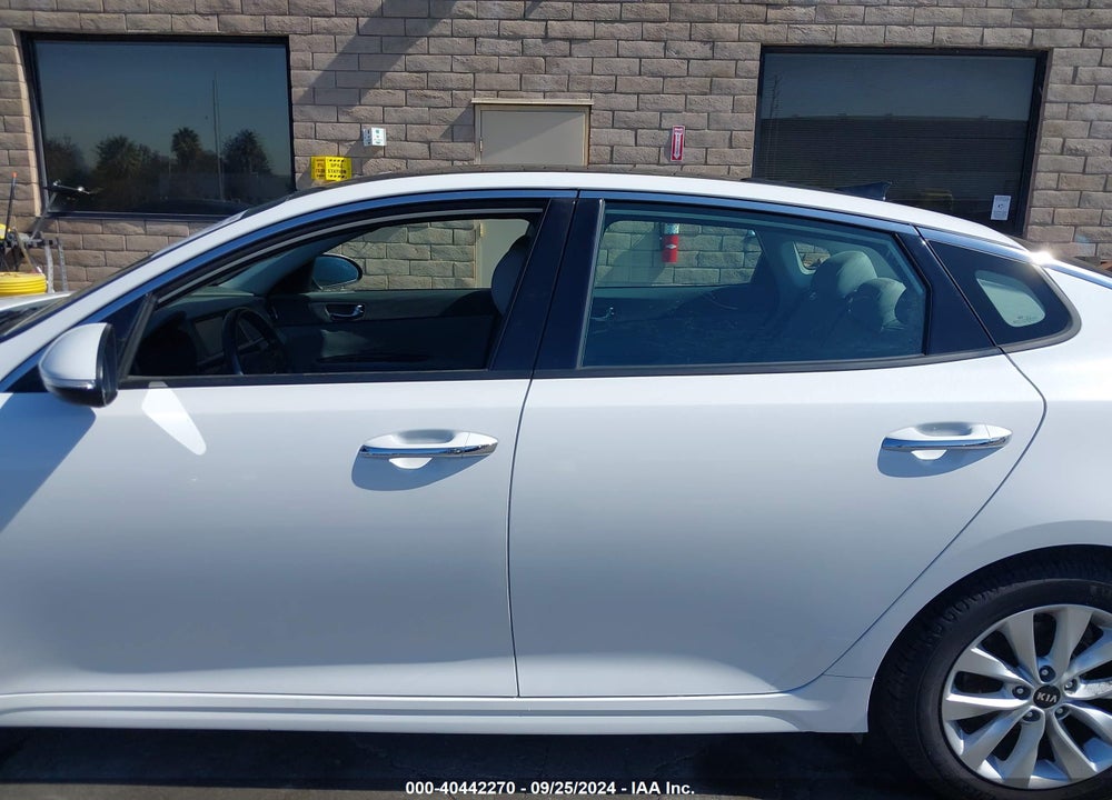 2016 KIA OPTIMA EX VIN: 5XXGU4L3XGG034469