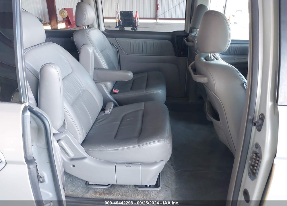 2002 HONDA ODYSSEY EX-L VIN: 5FNRL189X2B030411