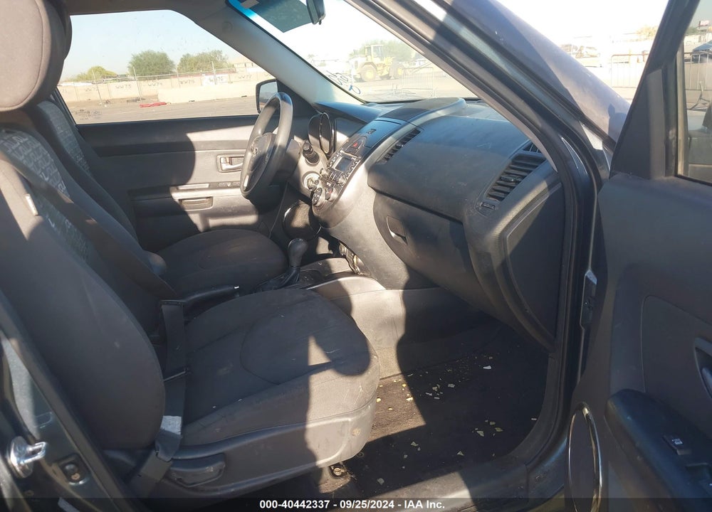 2011 KIA SOUL VIN: KNDJT2A21B7242135