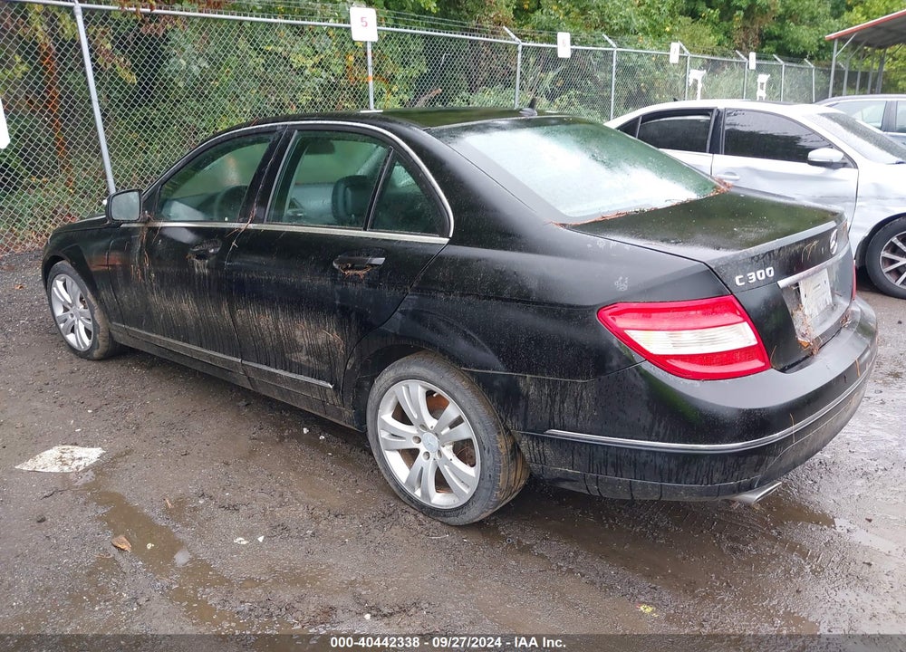 2009 MERCEDES-BENZ C 300 LUXURY/SPORT VIN: WDDGF54X09R071926