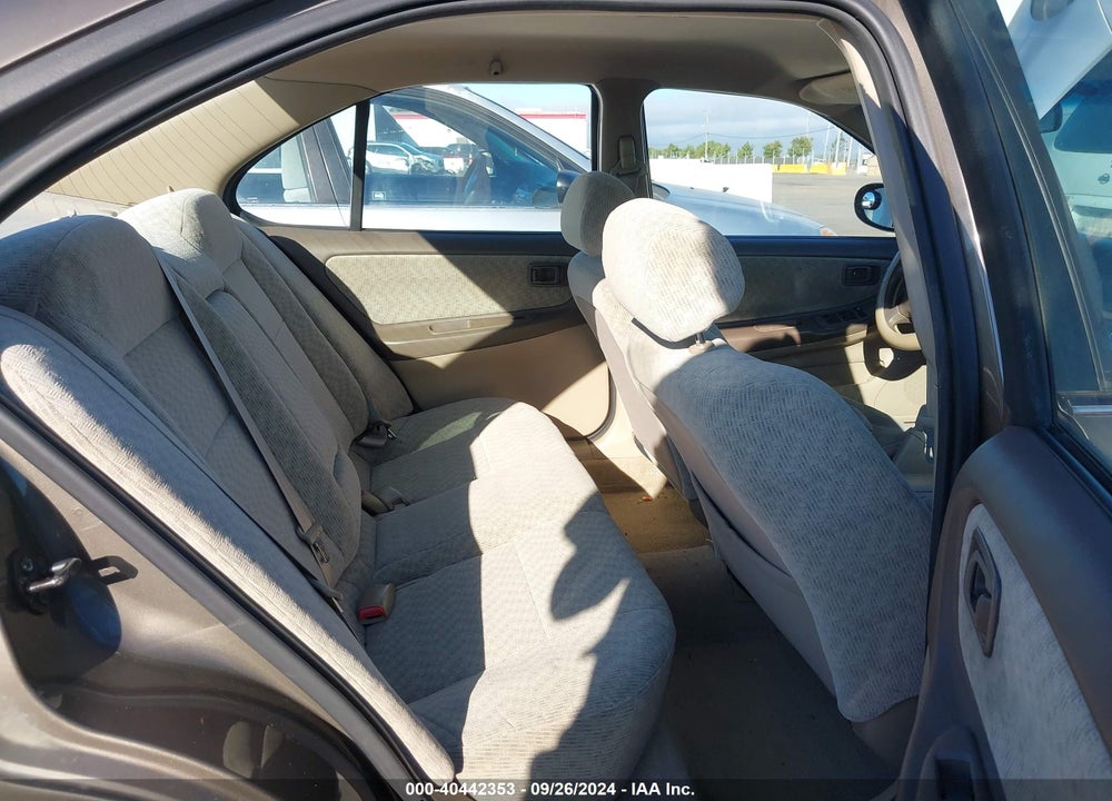 2001 NISSAN ALTIMA GXE VIN: 1N4DL01D31C140883