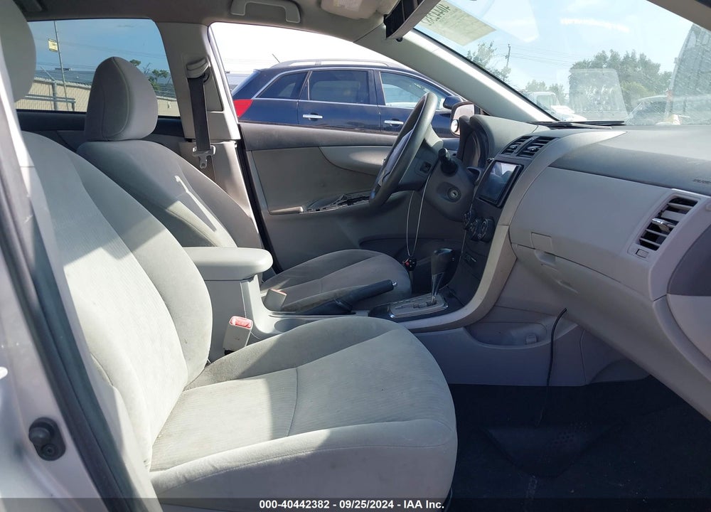 2010 TOYOTA COROLLA LE VIN: 1NXBU4EE2AZ258812