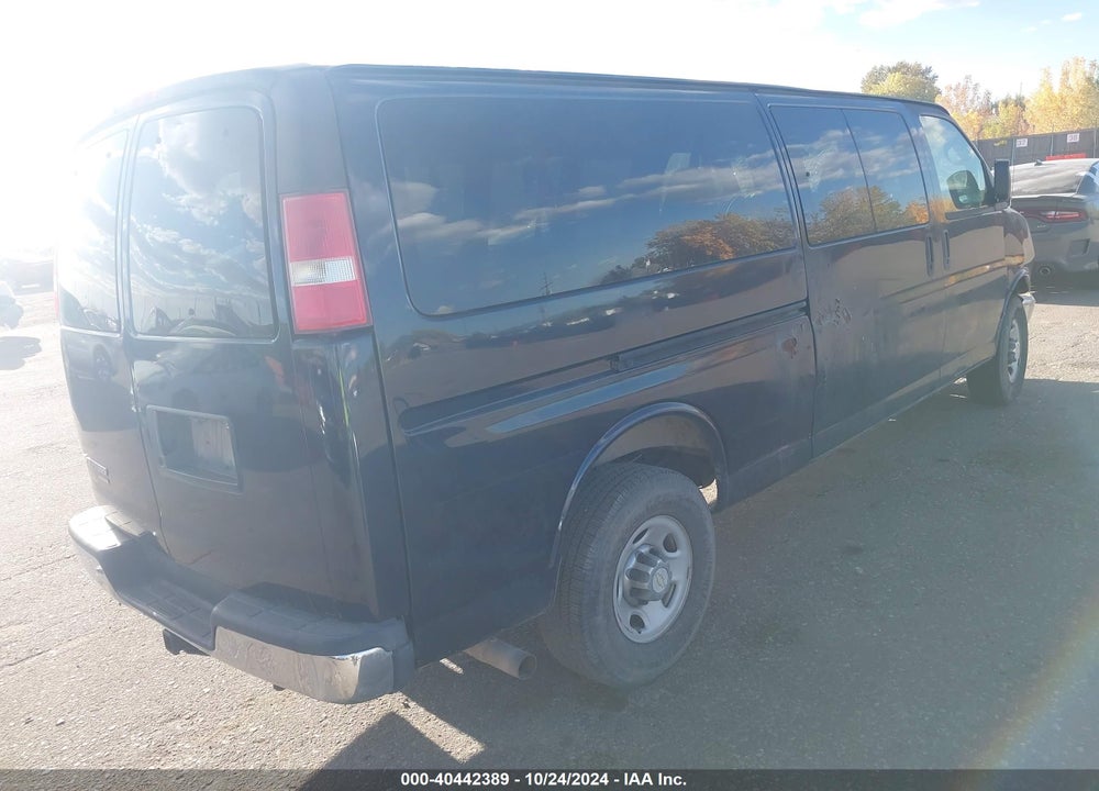 2008 CHEVROLET EXPRESS LS VIN: 1GAHG39K081180325