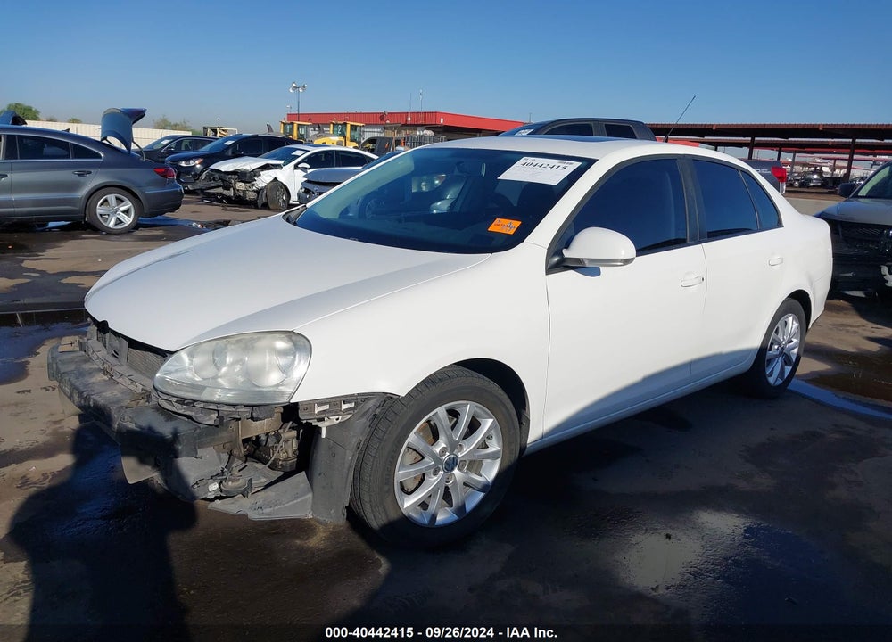 2010 VOLKSWAGEN JETTA LIMITED EDITION VIN: 3VWRZ7AJ7AM153595
