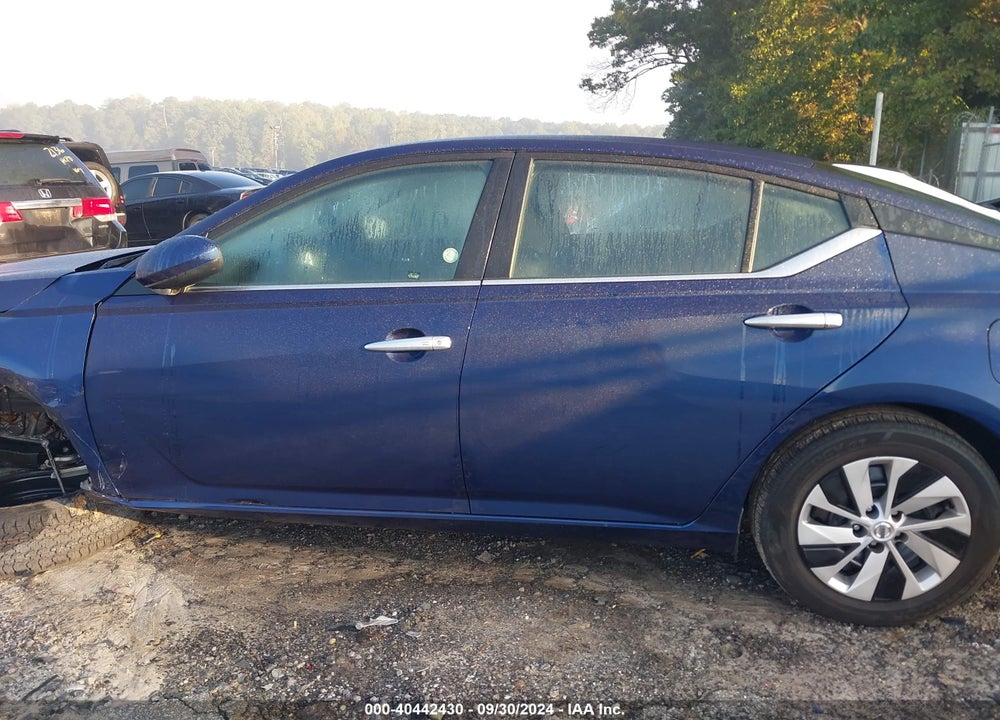 2022 NISSAN ALTIMA S FWD VIN: 1N4BL4BV5NN395938