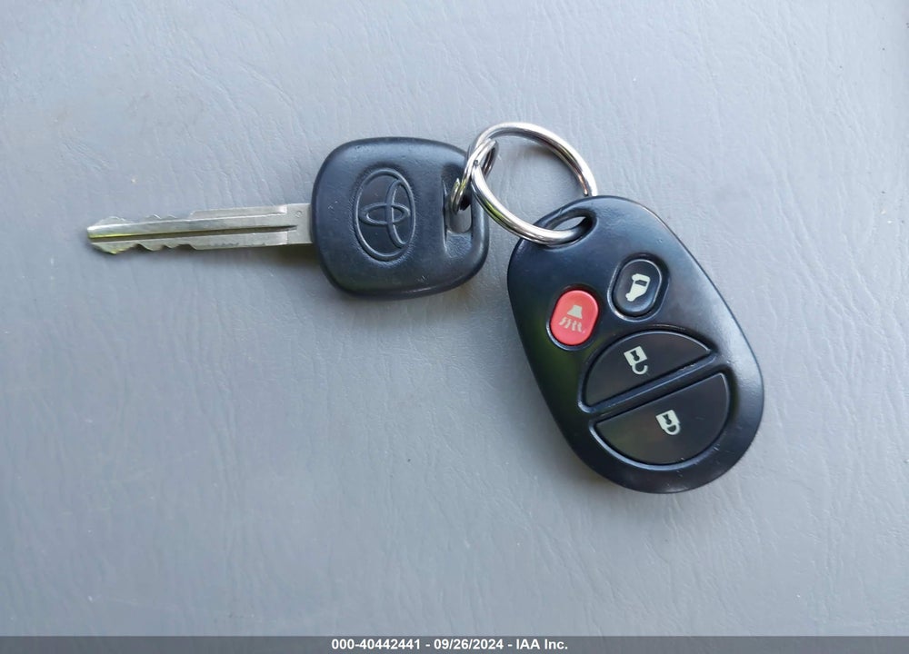 2005 TOYOTA SIENNA LE VIN: 5TDZA23C35S334663