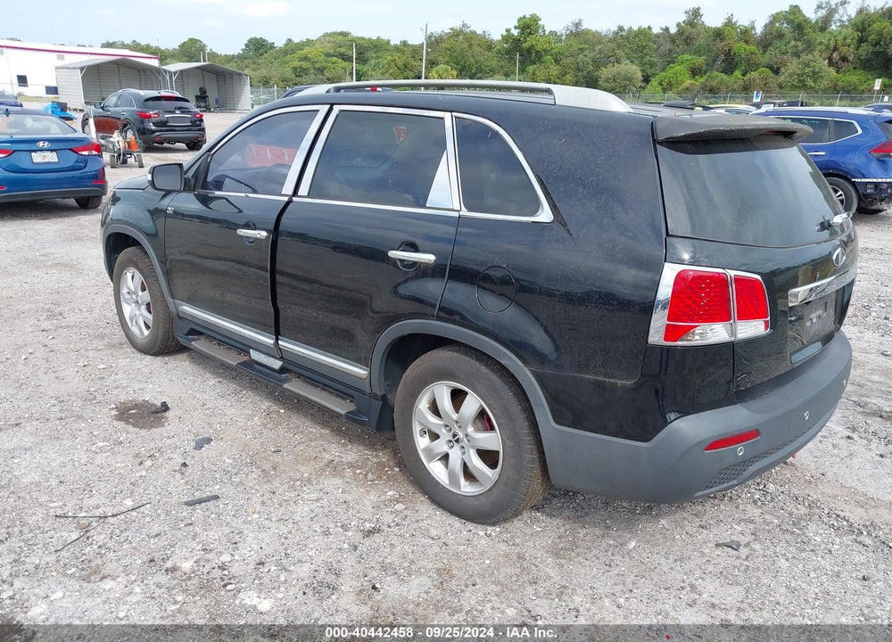 2012 KIA SORENTO LX VIN: 5XYKT4A67CG217988