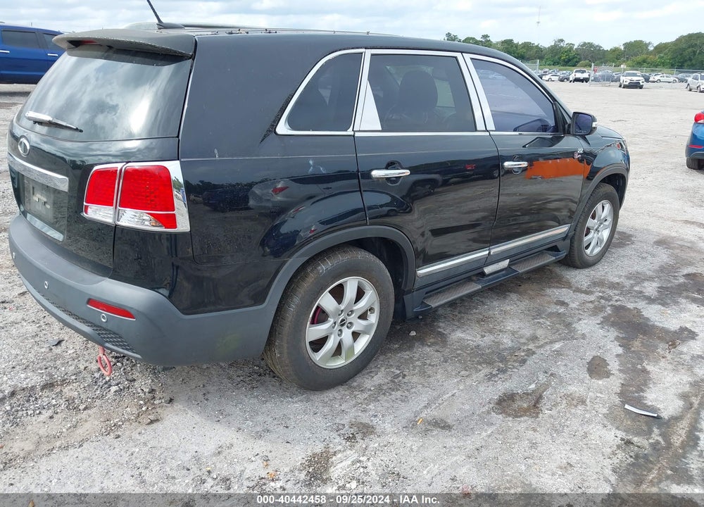 2012 KIA SORENTO LX VIN: 5XYKT4A67CG217988
