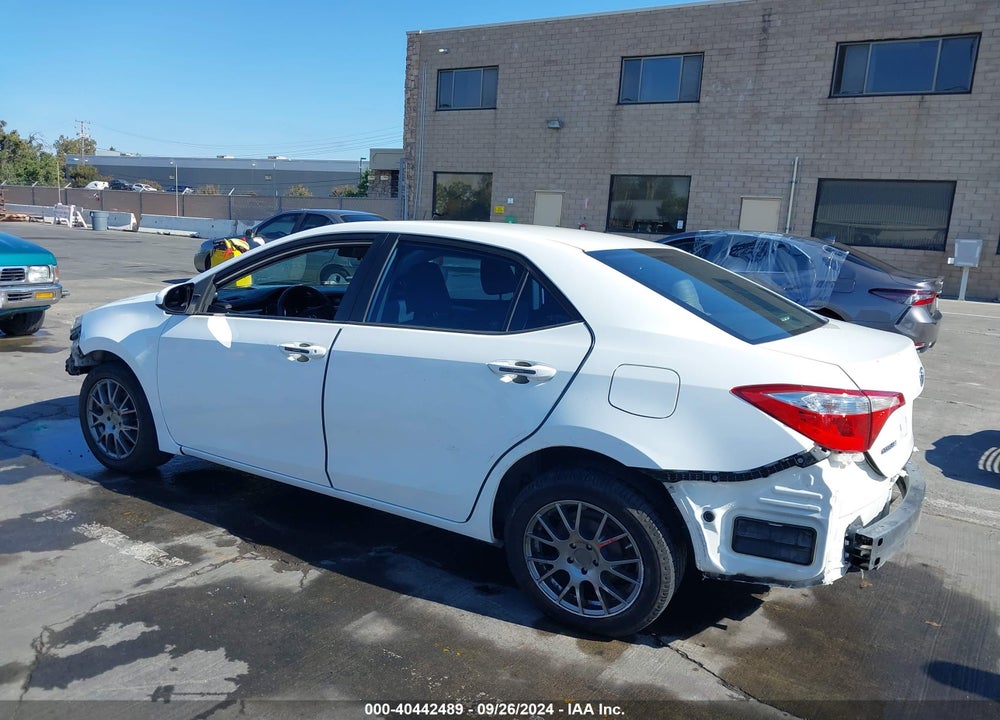 2015 TOYOTA COROLLA LE VIN: 5YFBURHE9FP232693